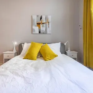 Apartment The Red Heart Of - Beautiful For 4 People 