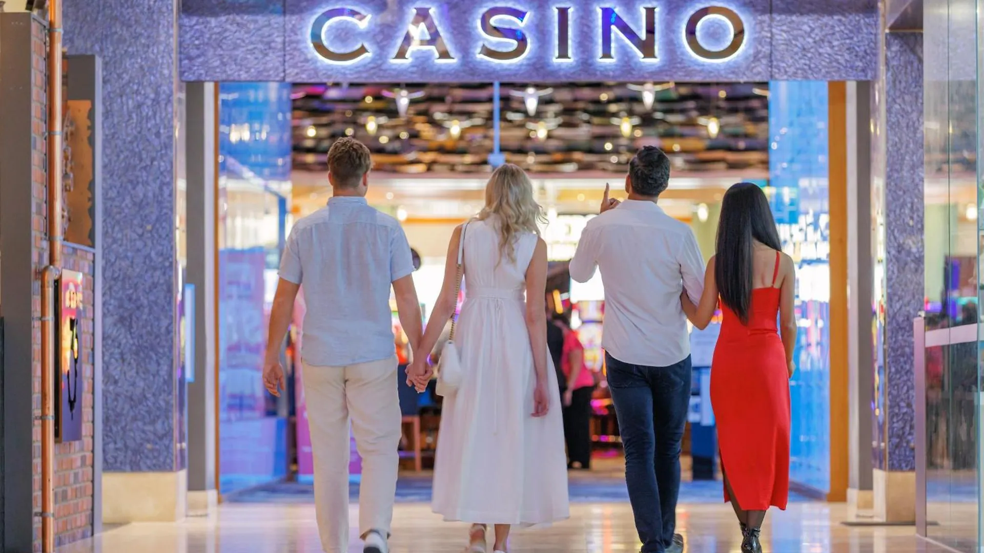 Pullman Reef Hotel Casino Cairns 5*,  Australia