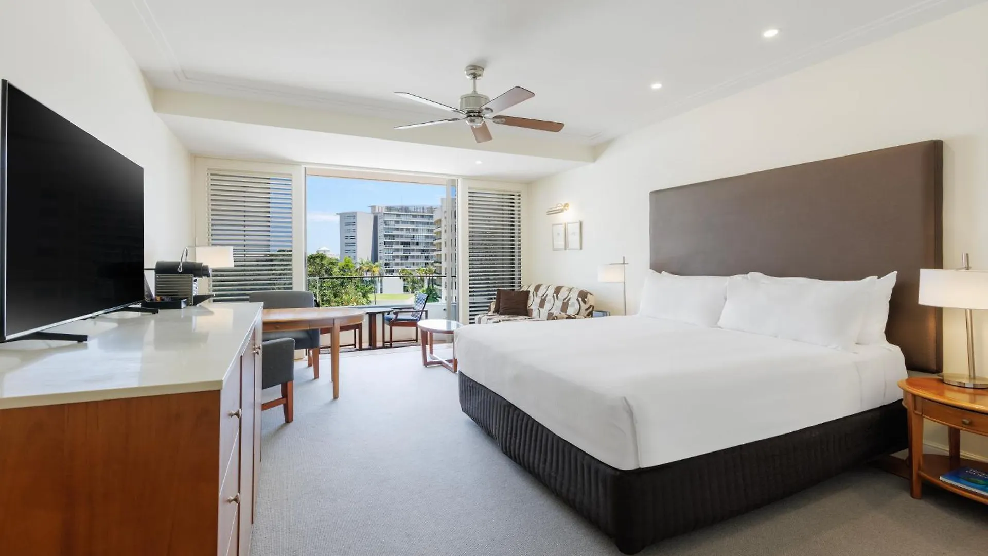 Pullman Reef Hotel Casino Cairns 5*,  Australia