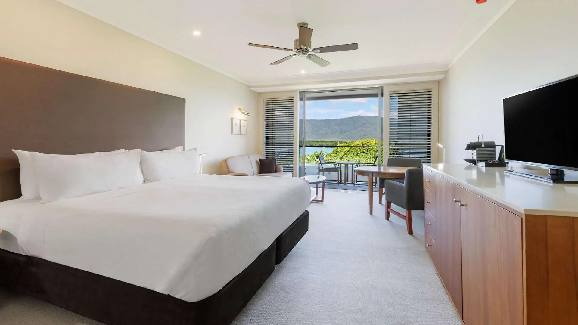 Pullman Reef Hotel Casino Cairns