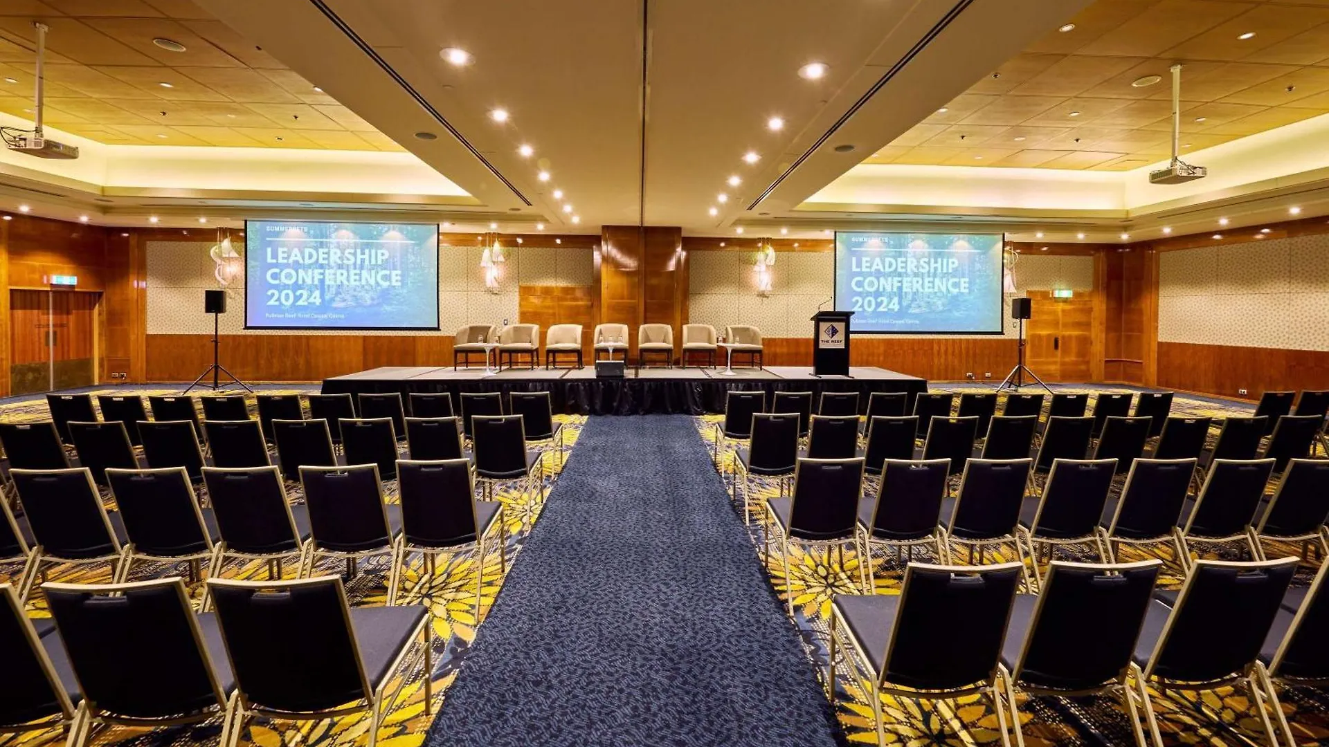 Pullman Reef Hotel Casino Cairns 5*,  Australia