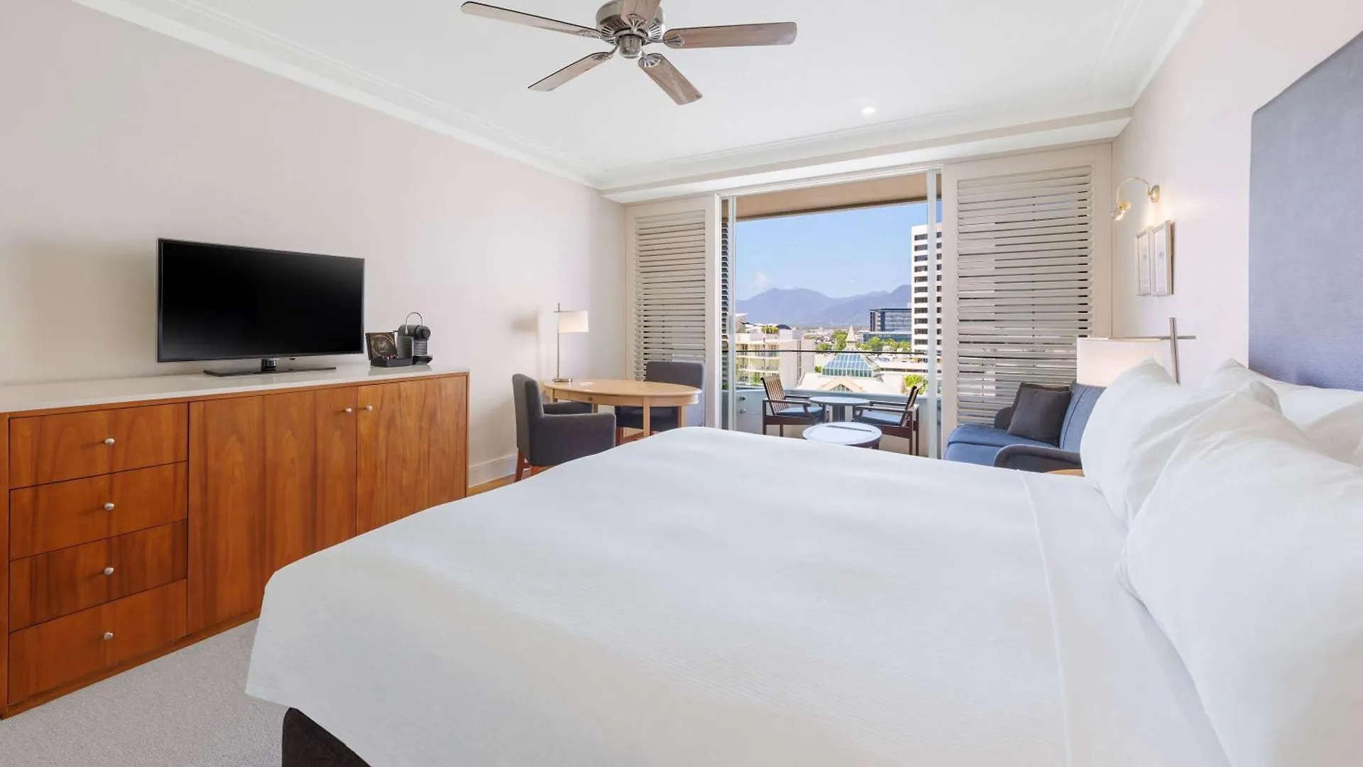 Pullman Reef Hotel Casino Cairns