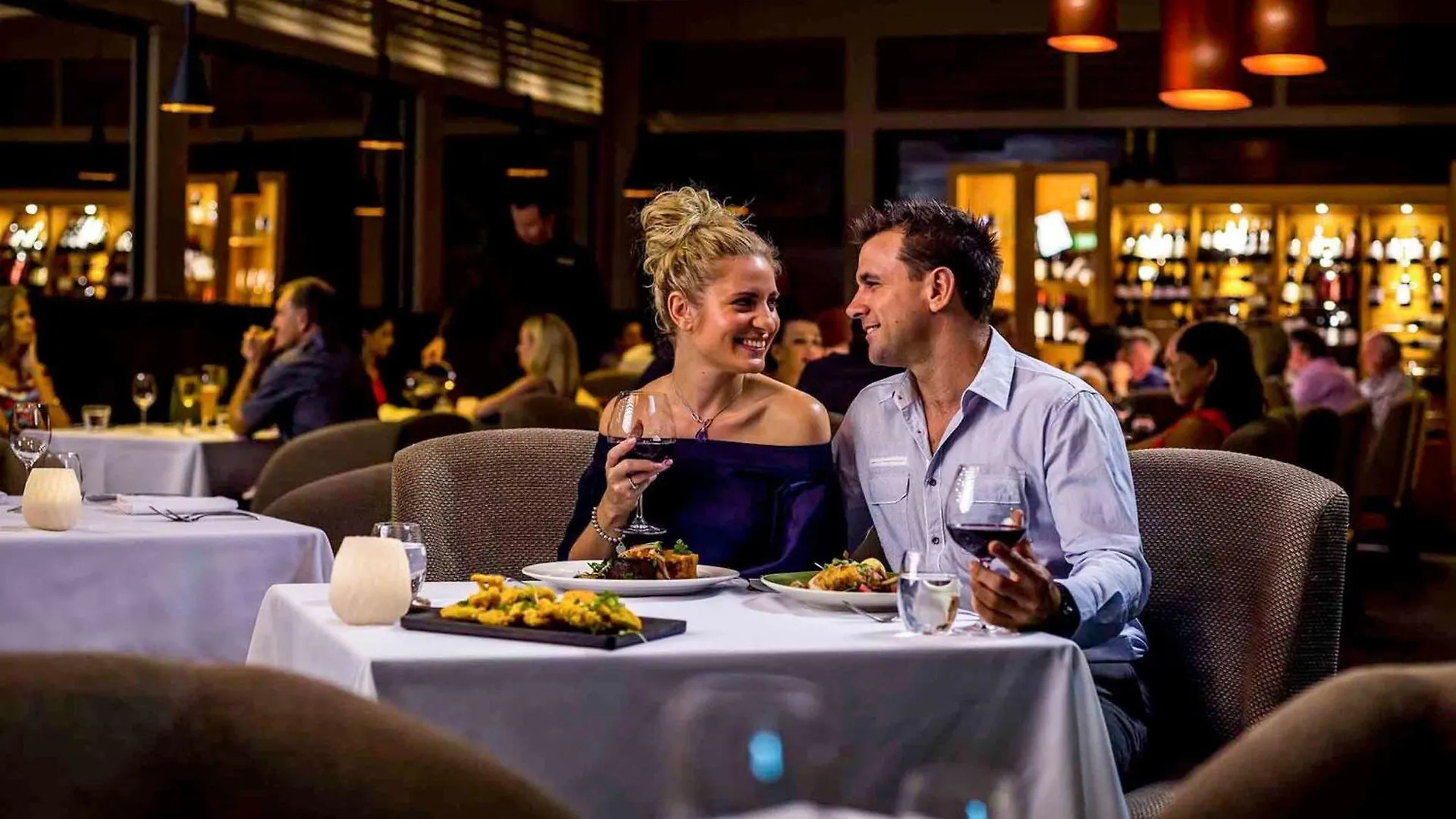 Pullman Reef Hotel Casino Cairns 5*,  Avustralya